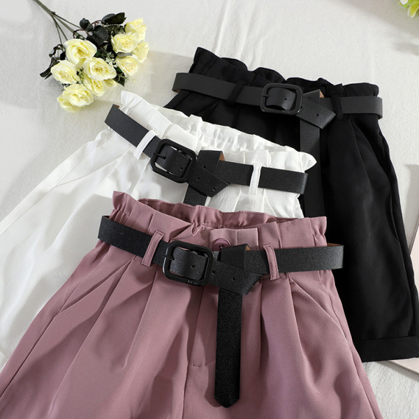 Актуални дамски къси панталони с висока талия и колан 