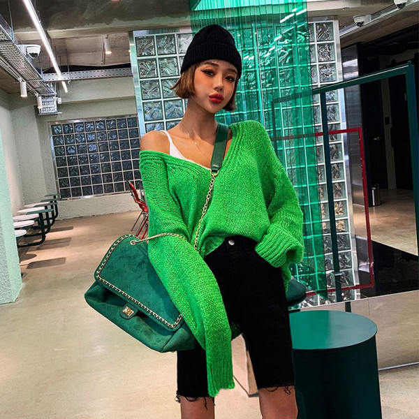 Дамски еластични дънки с висока талия и дължина над коляното 