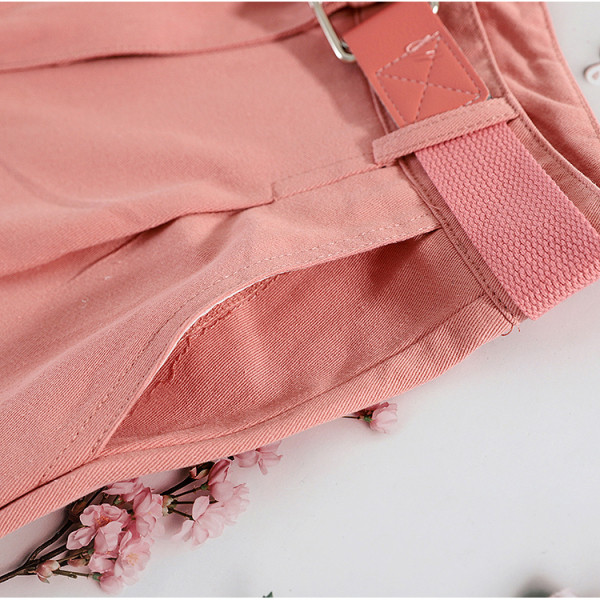 Цветни дамски къси панталони с висока талия и колан 