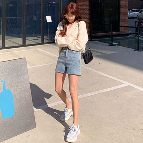 Ретро модел дамски къси дънки с висока талия 