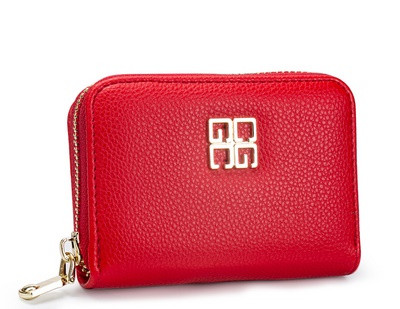 Moteriška piniginė su užtrauktuku ir metaliniu elementu