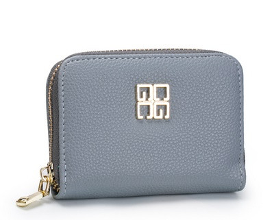 Moteriška piniginė su užtrauktuku ir metaliniu elementu