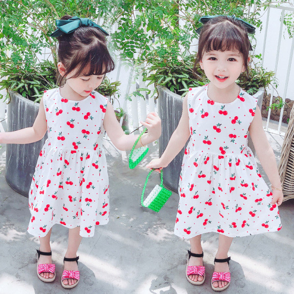 Модерна детска рокля разкроен модел с обло деколте