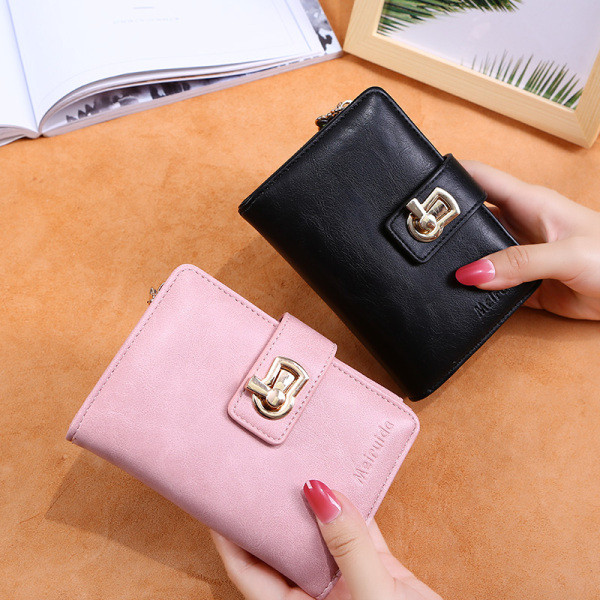 Дамско ежедневно портмоне с метален елемент