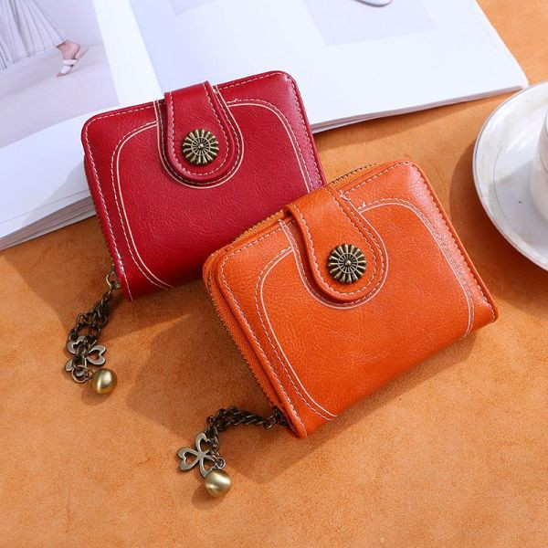 Ежедневно дамско портмоне с метален елемент