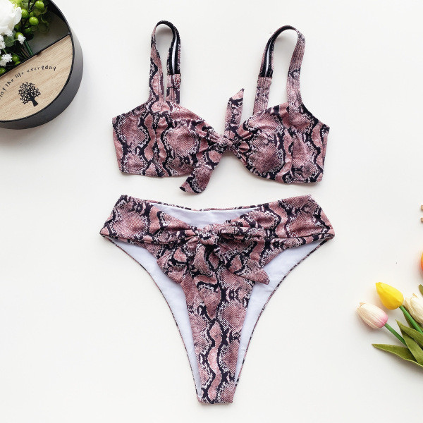 Актуален бански костюм от две части със змийски десен и връзки