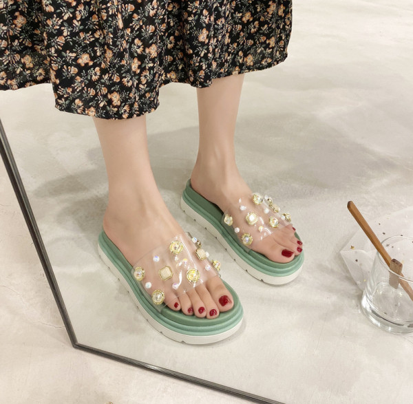 Дамски чехли с равна подметка и камъни 