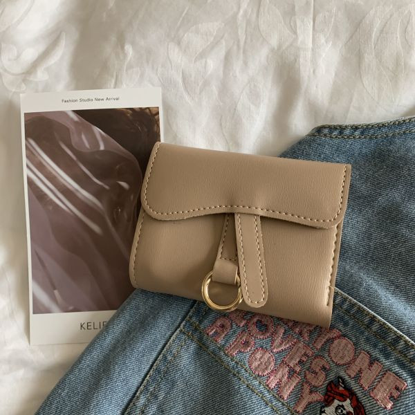 Ежедневно дамско портмоне от еко кожа и метален елемент