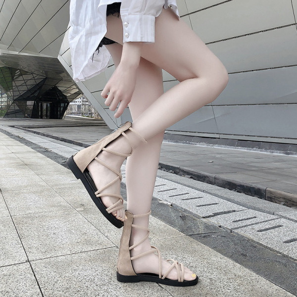 Ежедневни дамски сандали с равна подметка и кръстосани каишки 