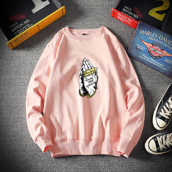 Мъжка спортно-ежедневна блуза с цветна апликация и обло деколте 