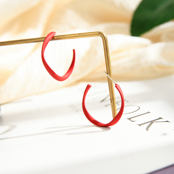 Дамски обеци с полукръгла форма 