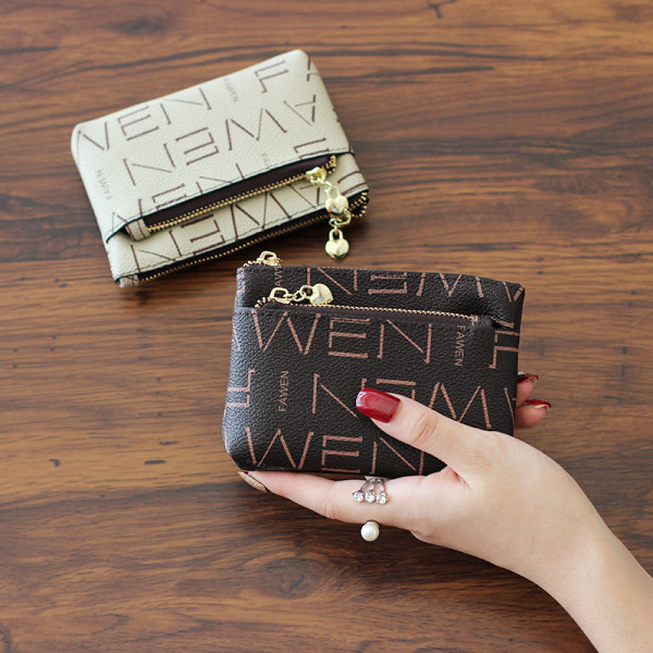 Дамски ежедневен мини портфейл с цип и надписи