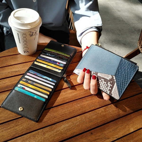 Модерен дамски портфейл за карти с животински десен