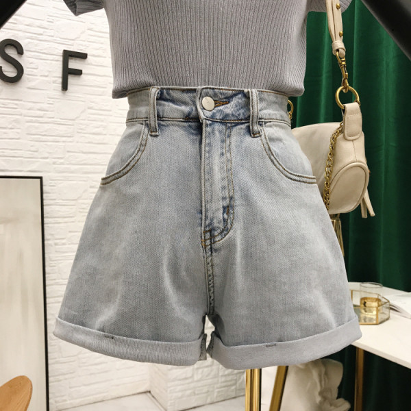 Изчистен модел къси дънкови панталони с висока талия