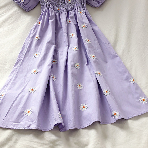 Ретро дамска рокля с апликации 