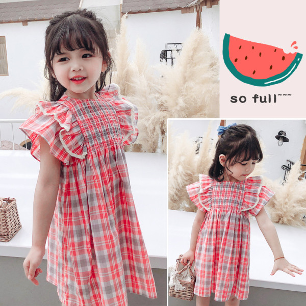 Карирана детска рокля разкроен модел с обло деколте