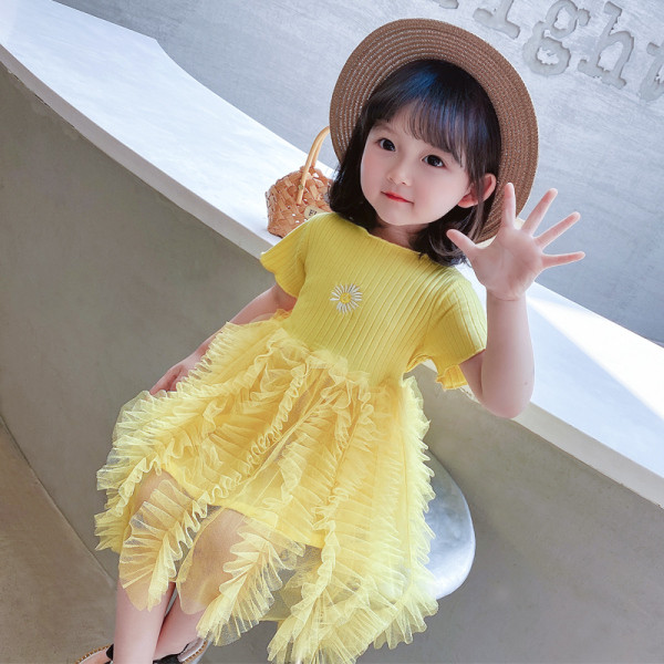 Стилна детска рокля с къс ръкав и тюл