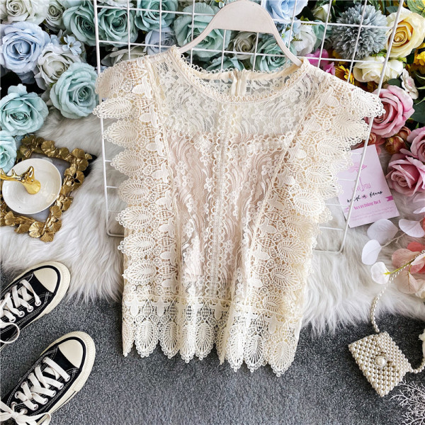 Дантелен дамски потник с овално деколте 