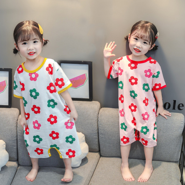 Детска пижама за момичета с флорални мотиви и копчета