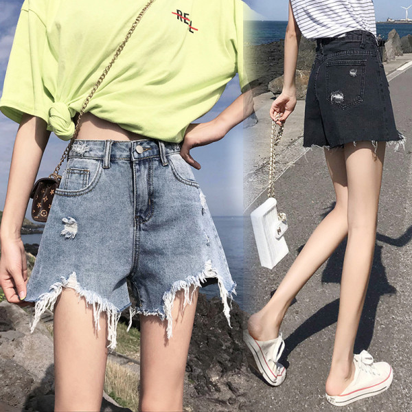 Къси дамски панталони с висока талия и скъсани мотиви