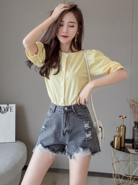 Дънкови къси панталони с висока талия и скъсани мотиви