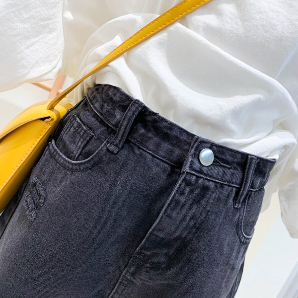 Нов модел дънкови къси панталони с висока талия и скъсани мотиви