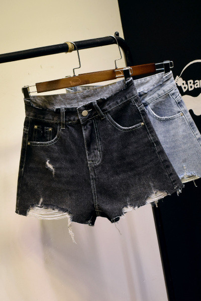 Модерни къси панталони със скъсани мотиви и висока талия