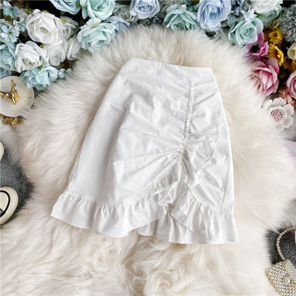 Модерна дамаска пола с висока талия и набрана предна част 