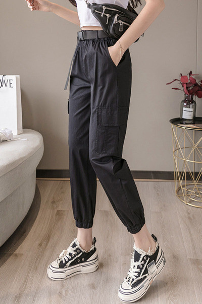 Модерни дамски панталони с висока талия и големи джобове 