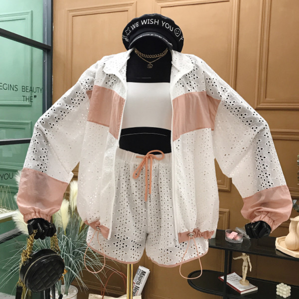 Нов модел дамски комплект от две части - яке и къси паннталони