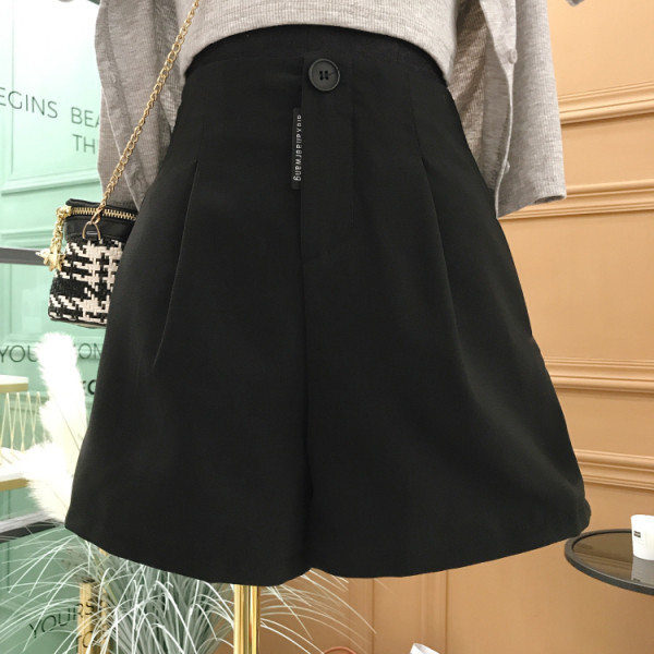 Модерни дамски къси панталони широк модел с висока талия