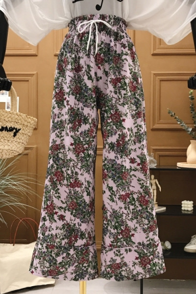 Широк дамски панталон с висока талия и флорален десен
