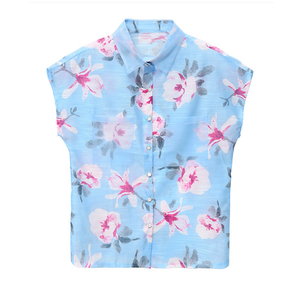 Актуална дамска риза с флорални мотиви и копчета