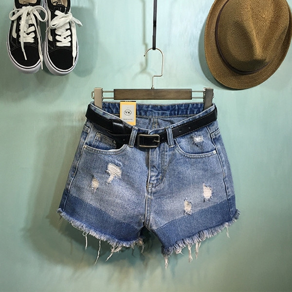 Дамски къси дънки с  разкъсан ефект 