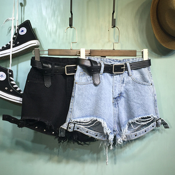 Дамски къси дънки с висока талия и разкъсани мотиви 