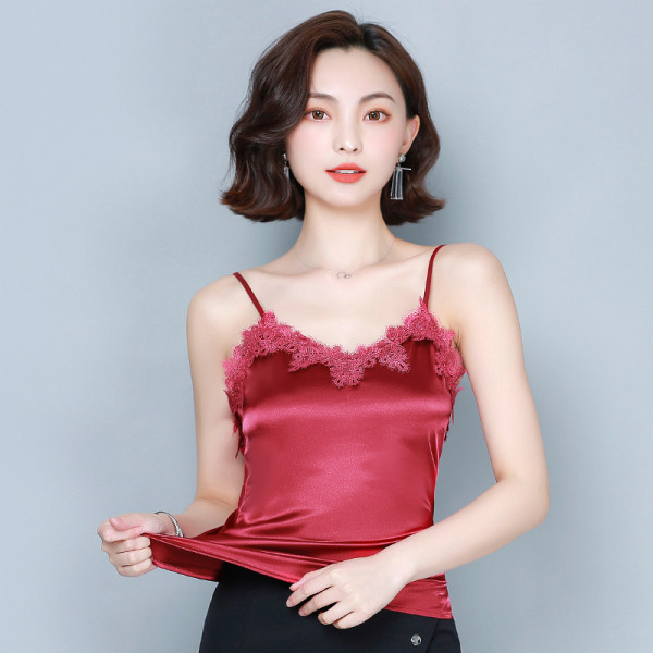 Актуален дамски потник с дантела и тънки презрамки