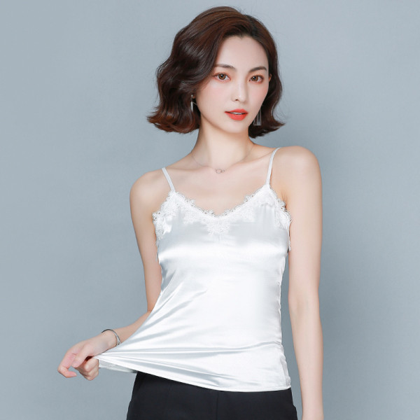 Актуален дамски потник с дантела и тънки презрамки