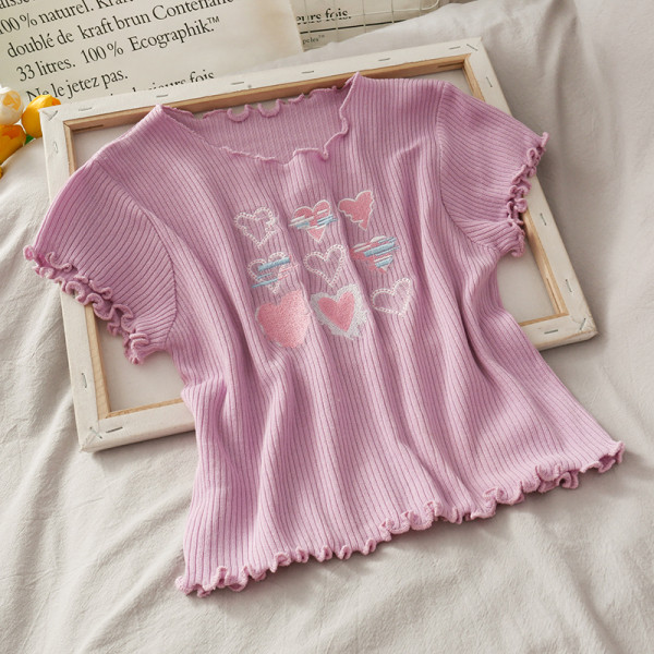 Дамска блуза с къс ръкав и бродерия сърца