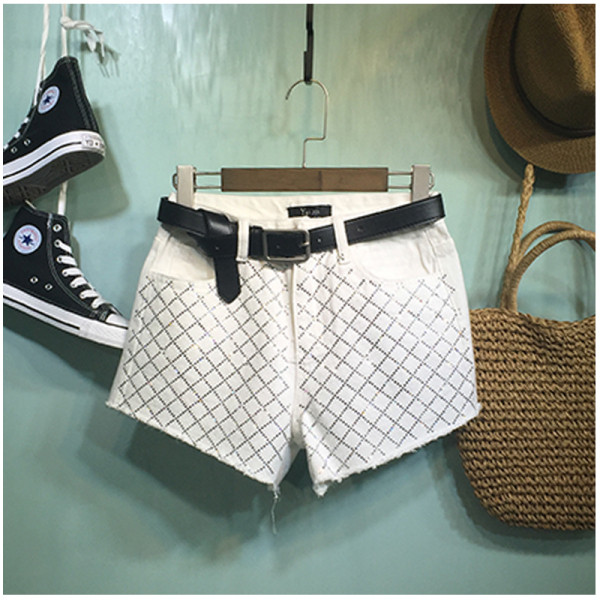 Дамски модерни къси дънки с лъскав ефект 