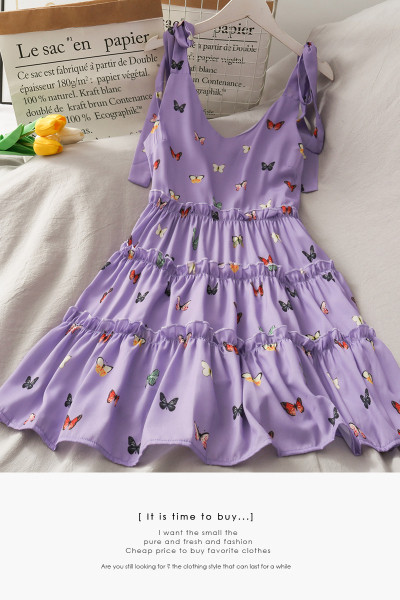 Лилава дамска рокля с принт-пеперуди