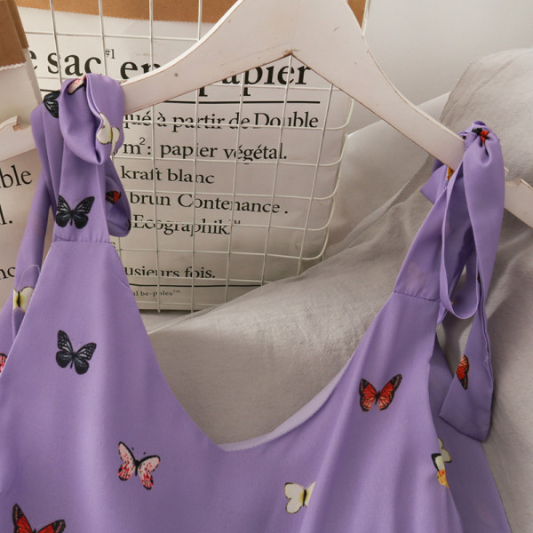 Лилава дамска рокля с принт-пеперуди