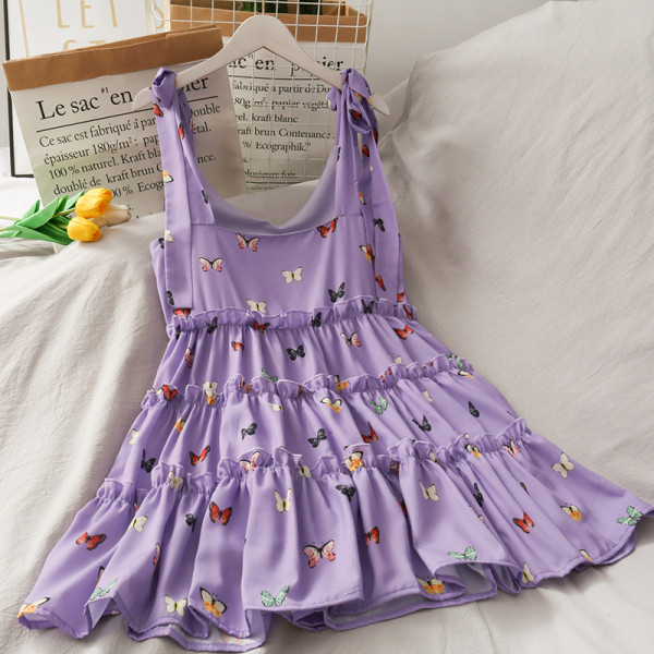 Лилава дамска рокля с принт-пеперуди