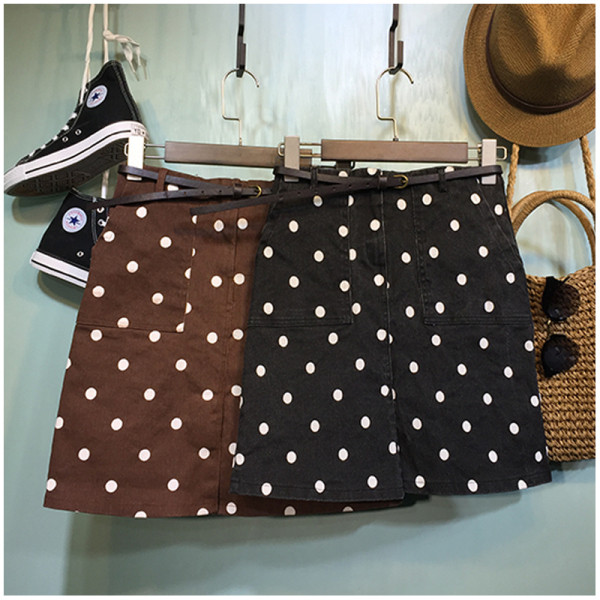 Дамска модерна пола на точки  с висока талия 