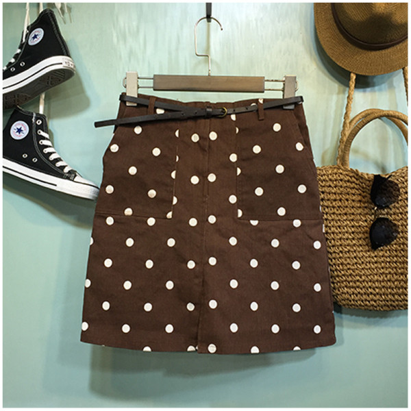 Дамска модерна пола на точки  с висока талия 