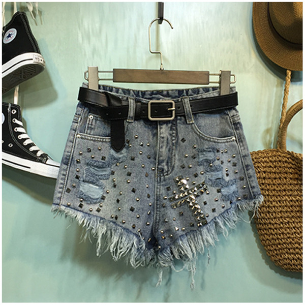 Дамски къси  панталони с висока талия и метални нитове 