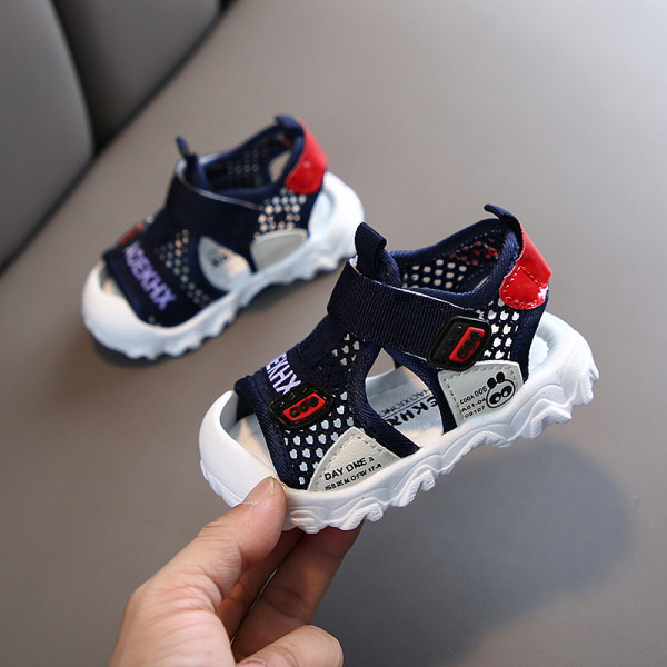 Udobne dječje sandale za dječake s protukliznim potplatom i zakrpama
