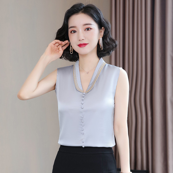 Стилен дамски потник с копчета и V-образно деколте