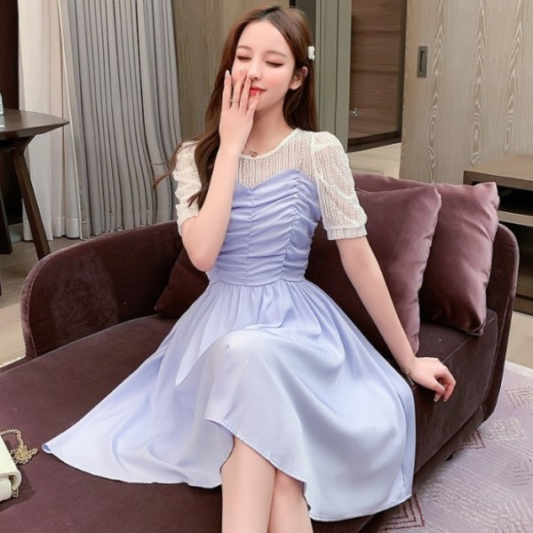 Разкроена дамска лилава рокля с 3/4 ръкав 