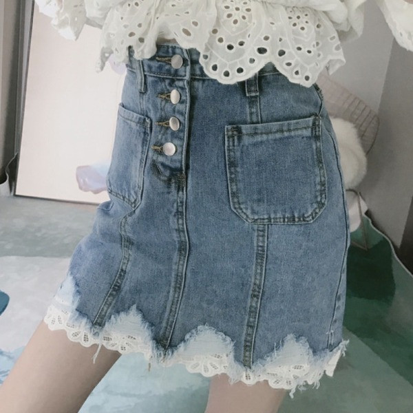 Къса дамска дънкова пола с висока талия и дантела 