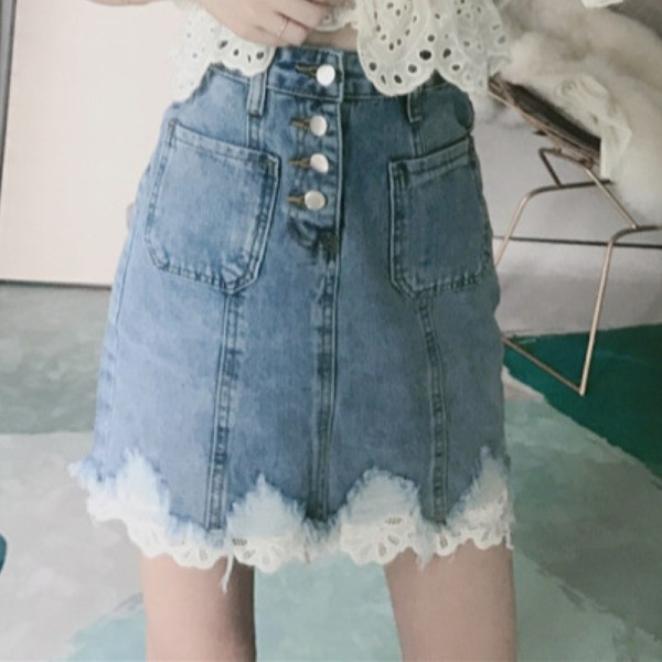 Къса дамска дънкова пола с висока талия и дантела 